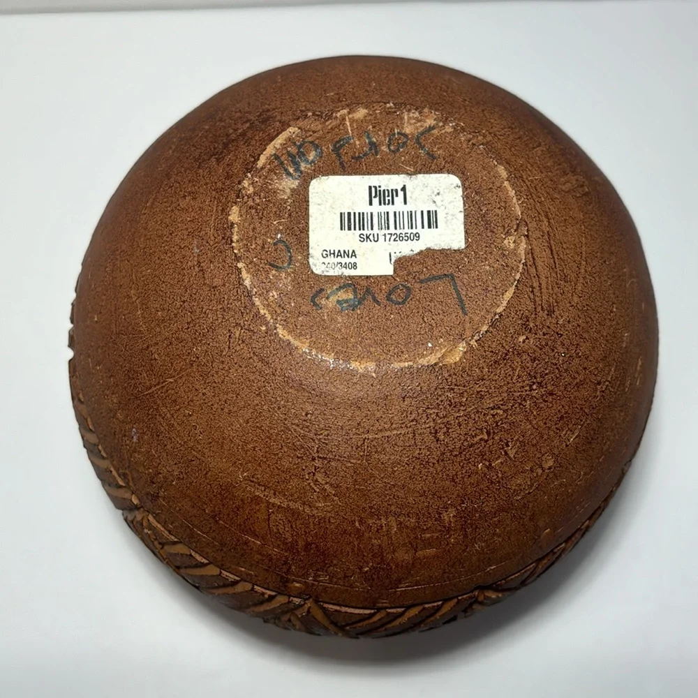 Pier 1 Clay Pot Handcrafted Woven Rattan/Straw Trim Around Rim Carved Clay Band